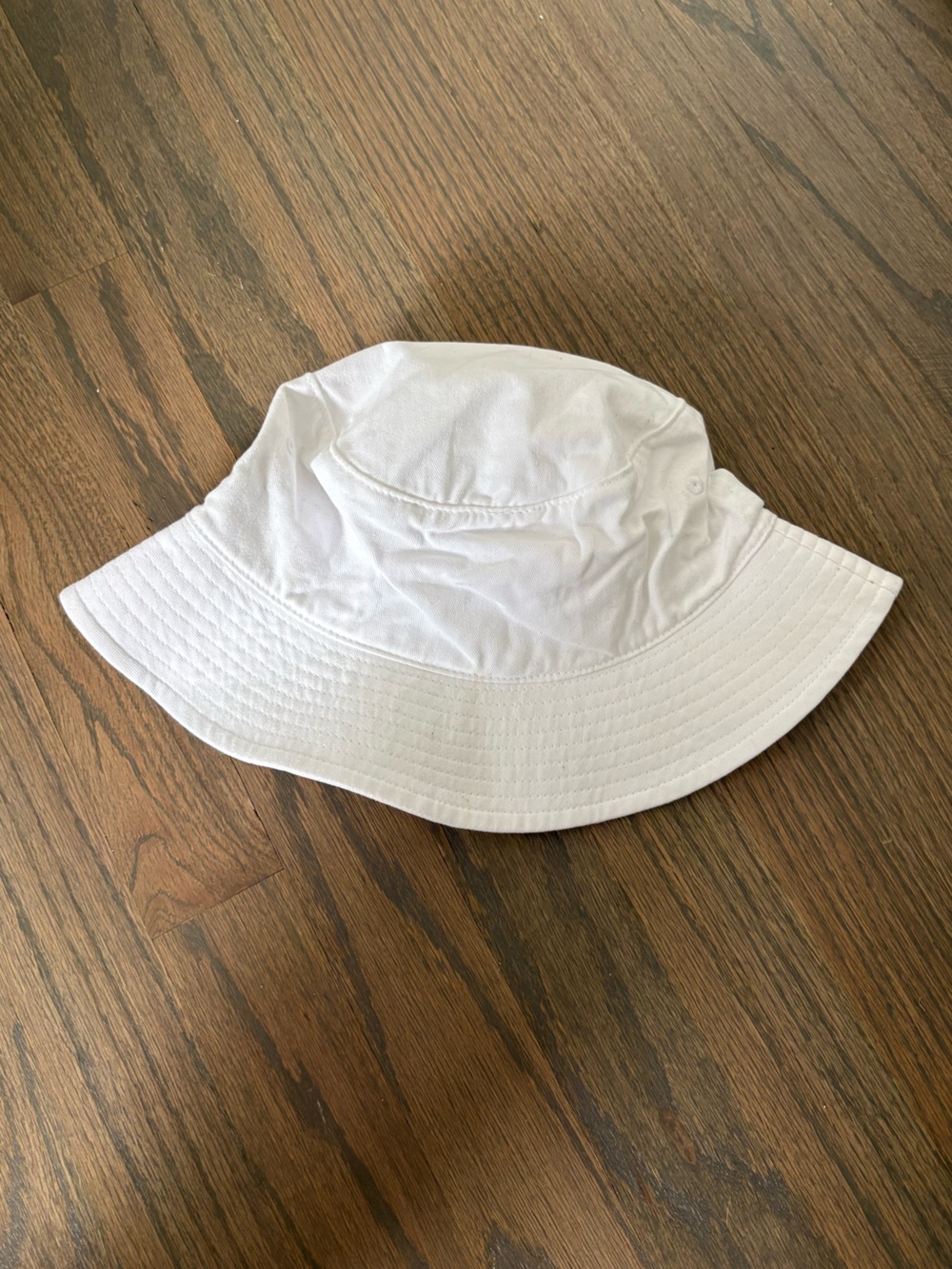 Roller Rabbit Bucket Hat - Picture 2 of 5